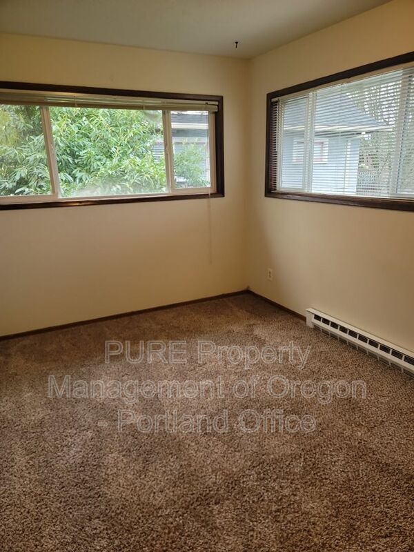 Building Photo - 1115 SE 27th Ave