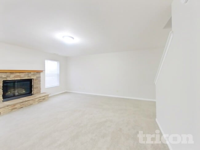 Building Photo - 8439 S Firefly Dr