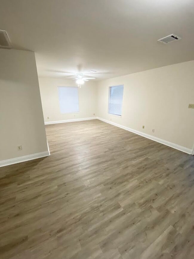 Foto del edificio - 208 Darbonne Rd