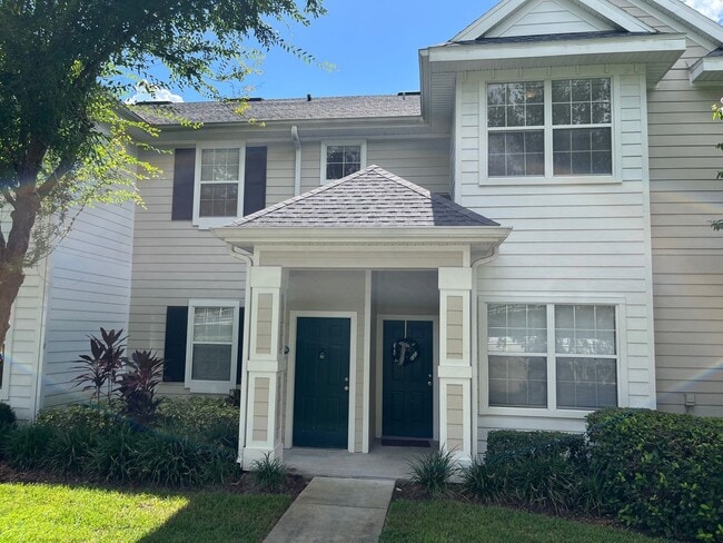 Building Photo - 1Bdrm 1Bath -- Gated Community of Southern...