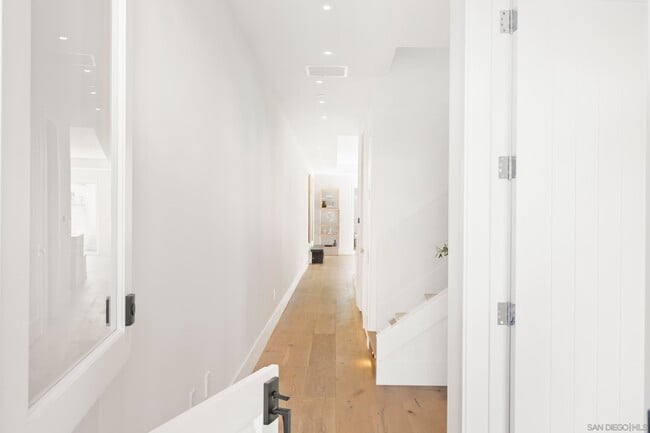 Foto del edificio - 7216 Fay Ave