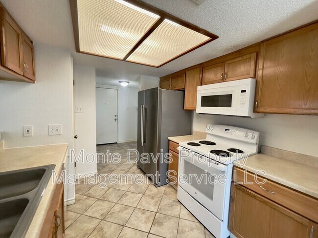 Building Photo - 2630 Alcott Ln