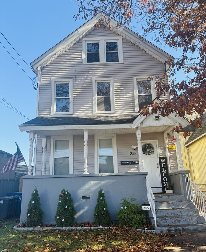 Primary Photo - 355 Greenwich Ave