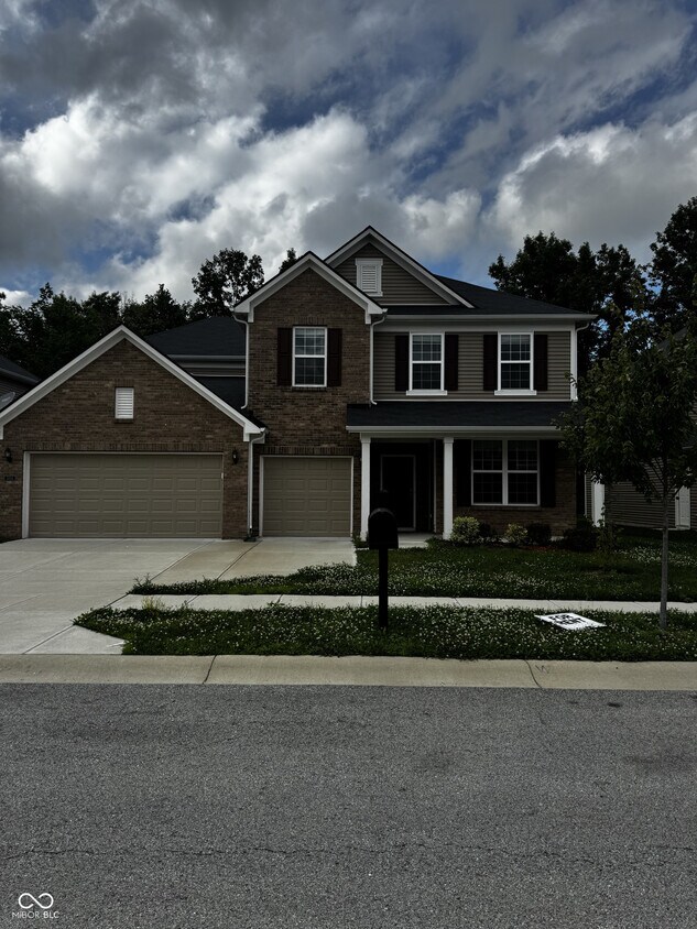Foto del edificio - 5354 Lavender Dr