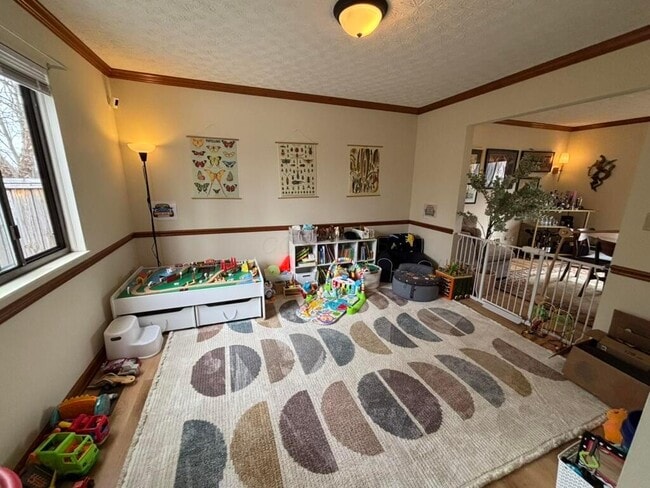 Foto del edificio - 615 Ozem Gardner Way