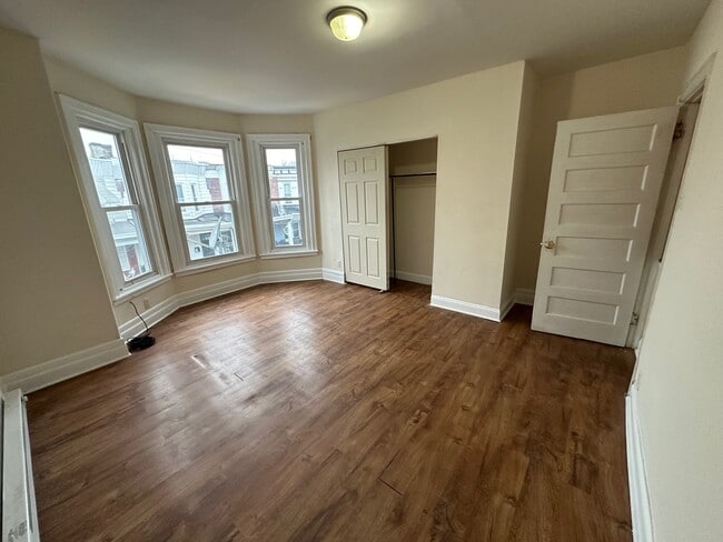 Building Photo - 33 N Edgewood St