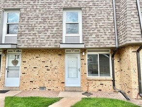 Building Photo - 1486 S Pierson St