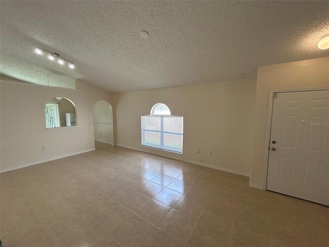 Building Photo - 152 Gleason Cove