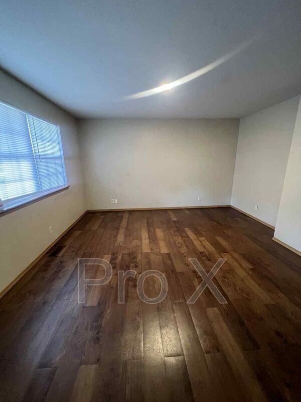 Building Photo - 4545 E Zora St