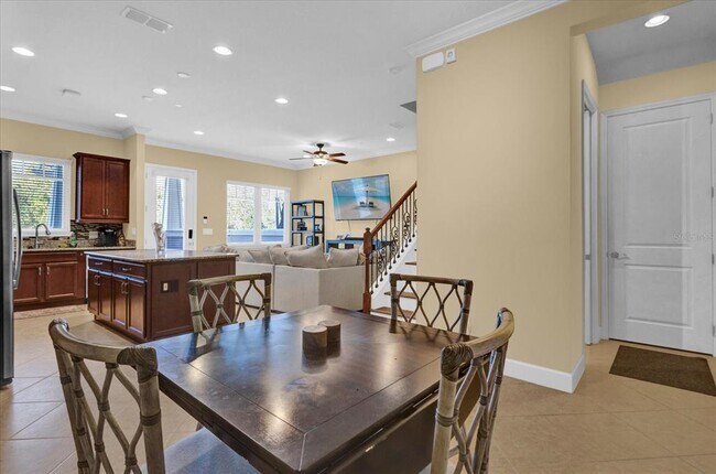 Foto del edificio - 9219 Laureate Blvd