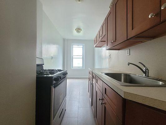 Primary Photo - 1 bedroom in Bronx NY 10452