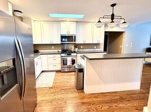 Building Photo - 2516 Orchard Dr