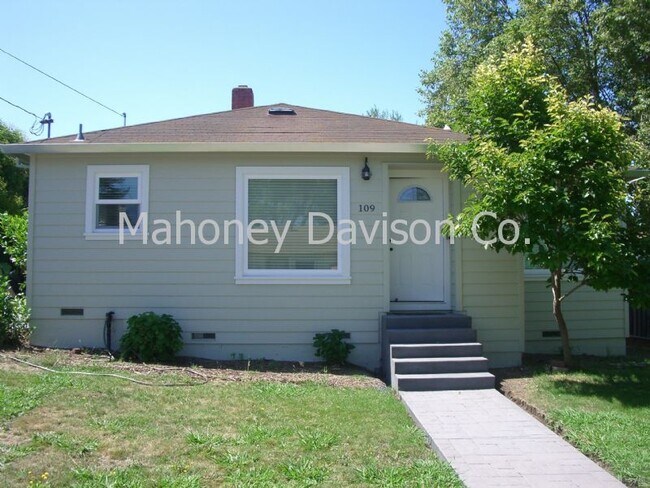Building Photo - 109 Glendon Way
