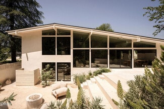 Building Photo - 4722 Larkwood Ave