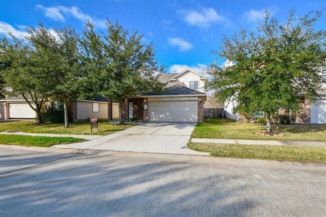 Foto del edificio - 21603 Falvel Lake Dr