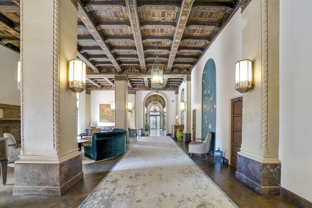 El Royale Apartments Apartments in Los Angeles, CA Westside Rentals