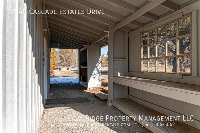 Building Photo - 17840 Cascade Estates Dr