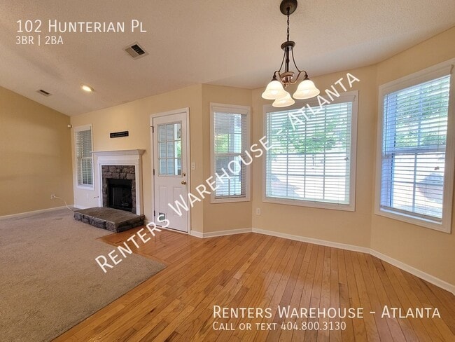 Foto del edificio - Move In Ready! Spacious 3 Bedroom home