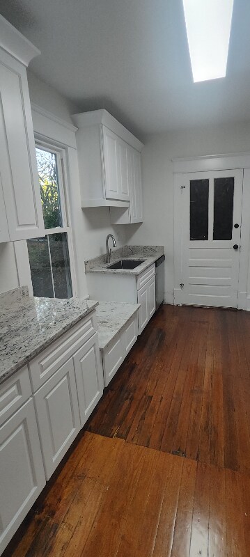 Foto del edificio - 821 Burch Ave