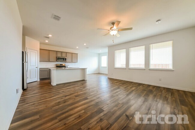 Foto del edificio - 5416 Montrose Dr