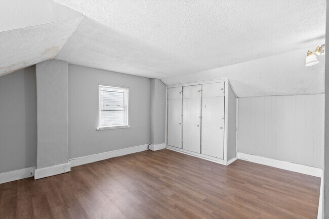 Building Photo - 7614-16 Virginia Avenue