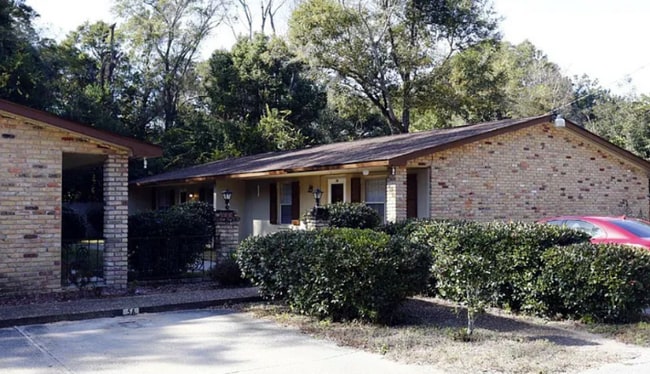 Building Photo - 538 Royce St