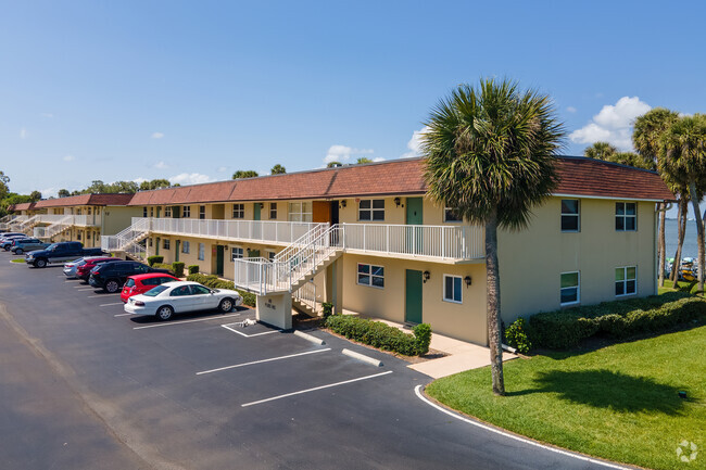 151-291 Cape Shores Cir Cape Canaveral, FL 32920-6015 - Cape Shores Condominiums