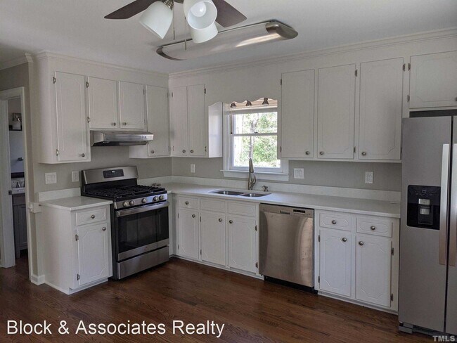 Building Photo - 3 br, 2.5 bath House - 143 Brannigan Place