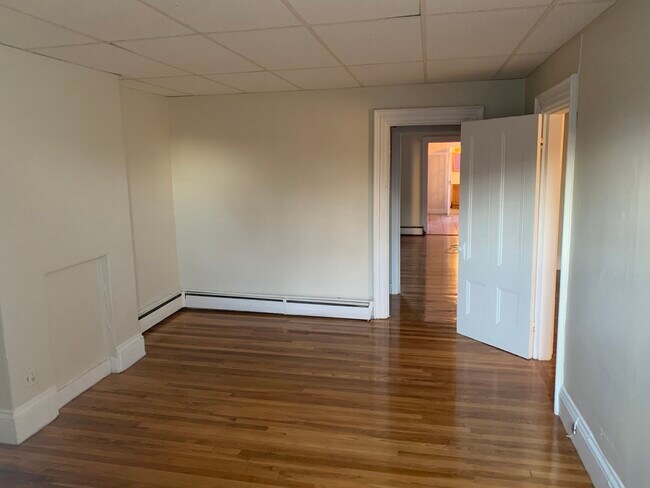 Building Photo - 180 Harvard St