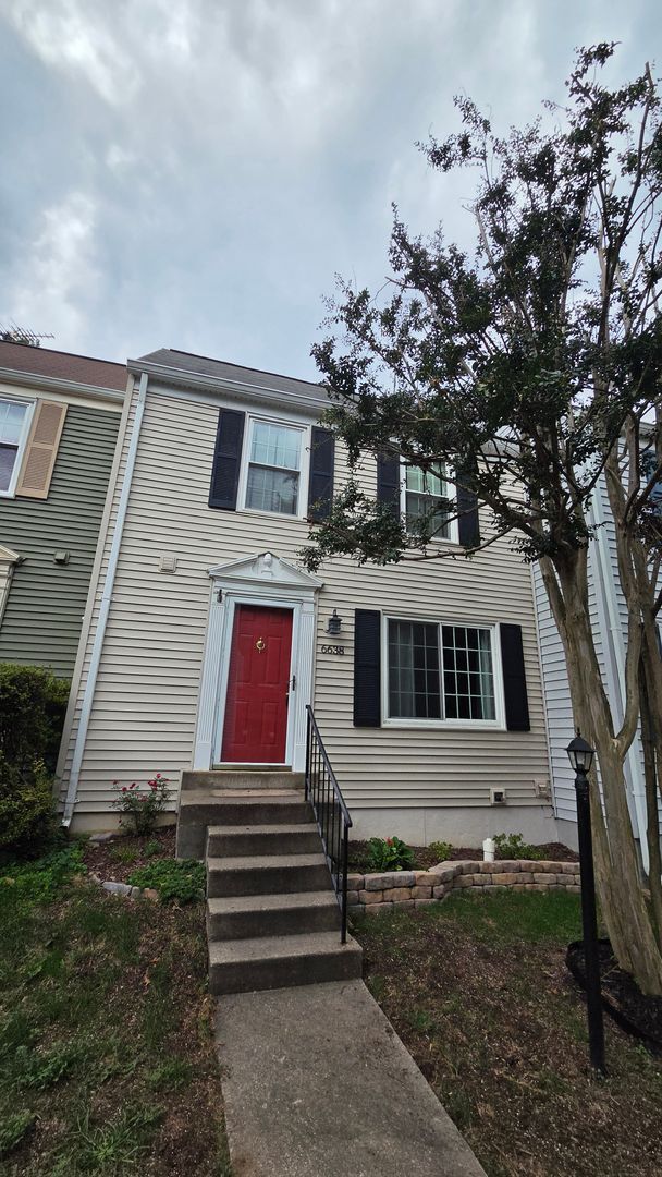 Building Photo - 6638 Greenleigh Ln