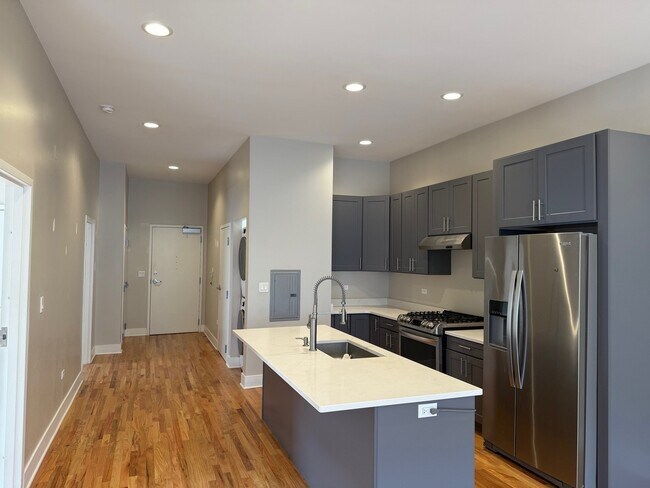 Foto del edificio - 3122 N Broadway