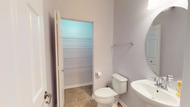 Building Photo - 2220 S Crambourne Way