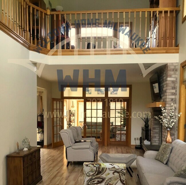 Foto del edificio - 13835 Morningview Ct