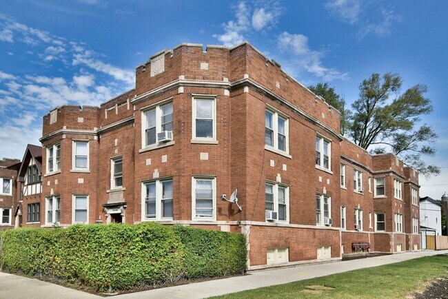 Building Photo - 608 N Mayfield Ave