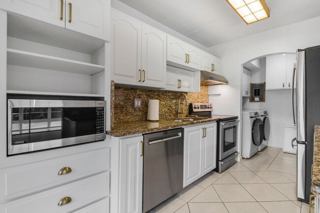 Foto del edificio - 964 NW Spruce Ridge Dr