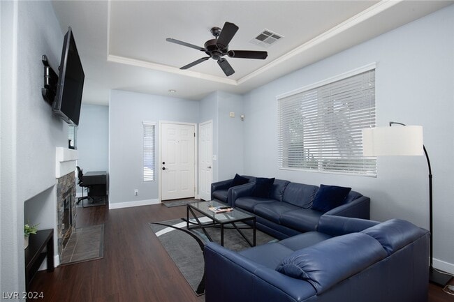 Building Photo - 1021 Corsica Ln