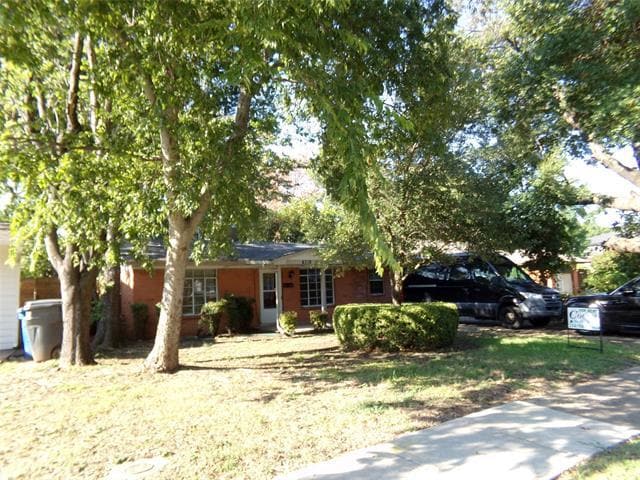 Primary Photo - 4318 Bonham St