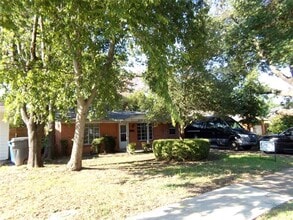Building Photo - 4318 Bonham St
