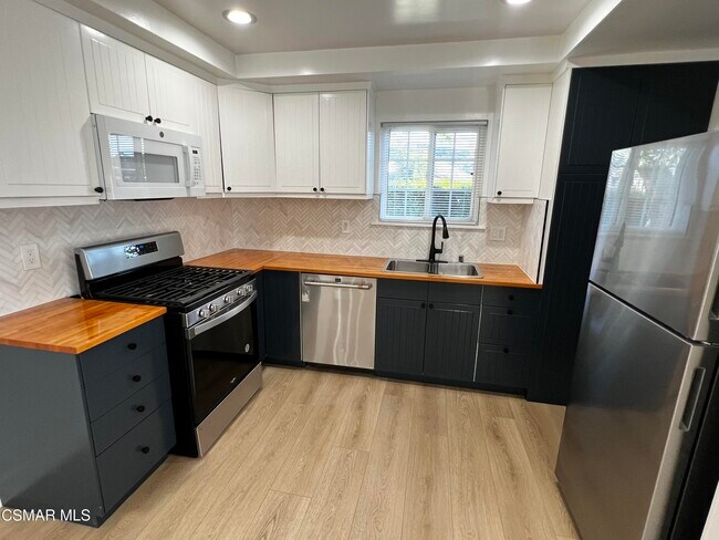 Foto del edificio - 2002 Calle La Sombra