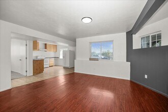 Building Photo - 2907 E Jackson Ave