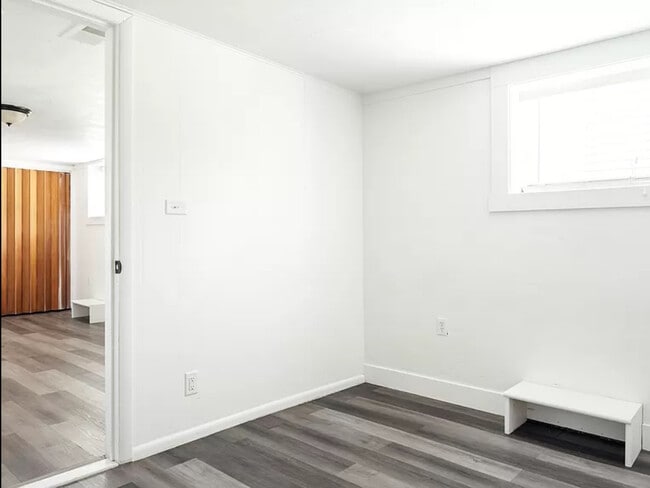 Building Photo - 771 W 200 N