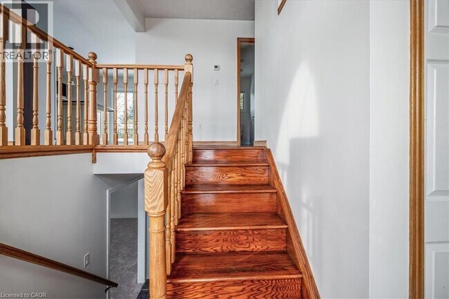 Building Photo - 82 Whitlaw Way