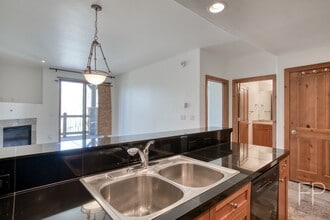 Building Photo - 204 Highlands Dr