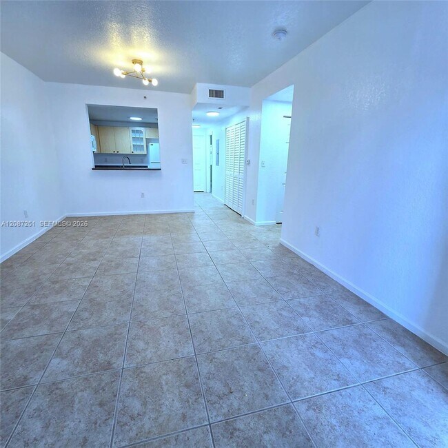 Foto del edificio - 2901 Riverside Dr