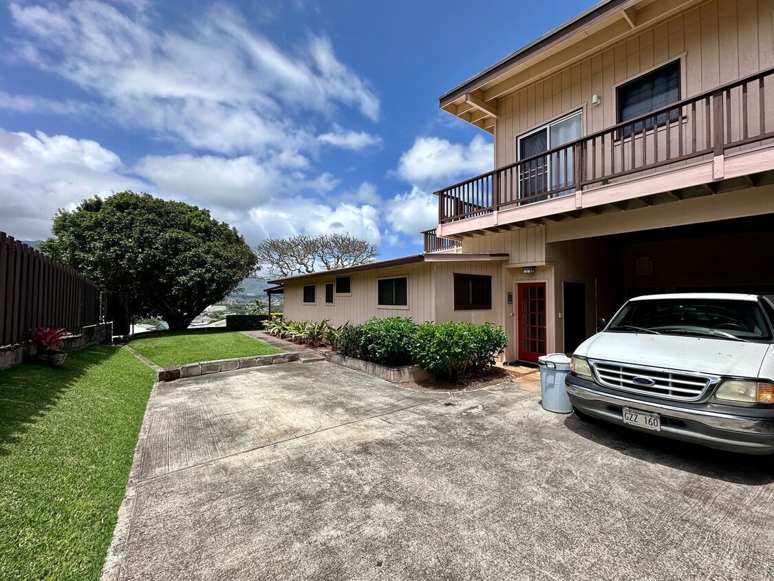 457171 Namoku St, Kaneohe, HI 96744 House Rental in Kaneohe, HI