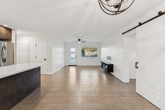 Building Photo - Paradise Valley; No HOA