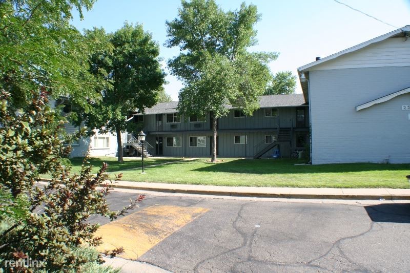 Primary Photo - 2 br, 1 bath Condo - 2565 S Sheridan Blvd