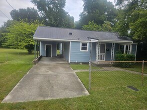 Building Photo - 5106 Gavins St