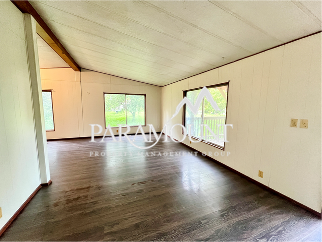 Building Photo - Cozy 2 Bed 1 Bath in Port Orchard!