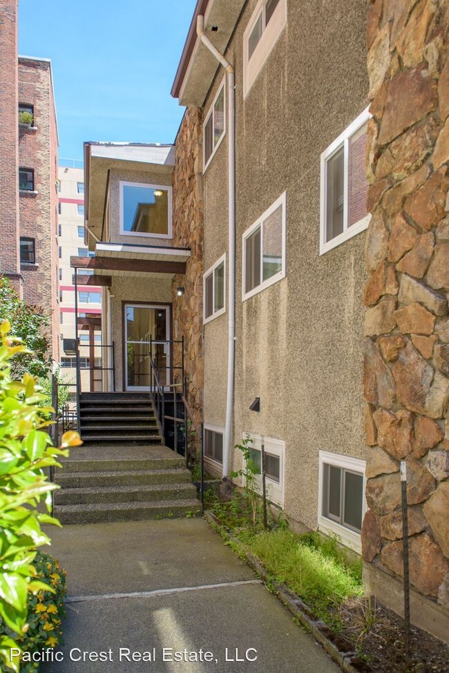 Foto del edificio - 718 2nd Ave W